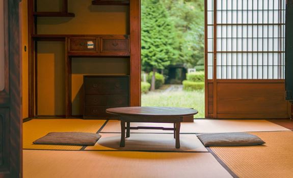 Design a Unique Living Room with These Japanese Décor Ideas