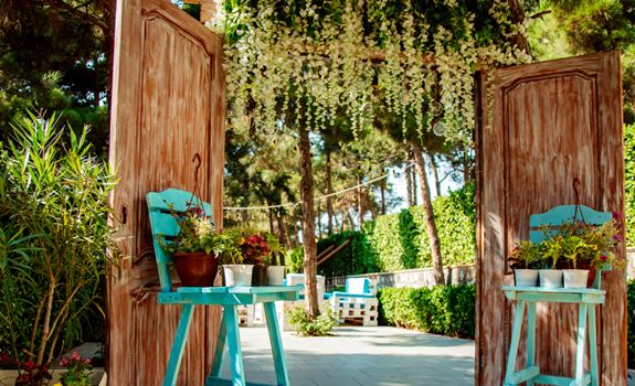 Personalized Sanctuaries - Discovering The Benefits Of Garden Decor