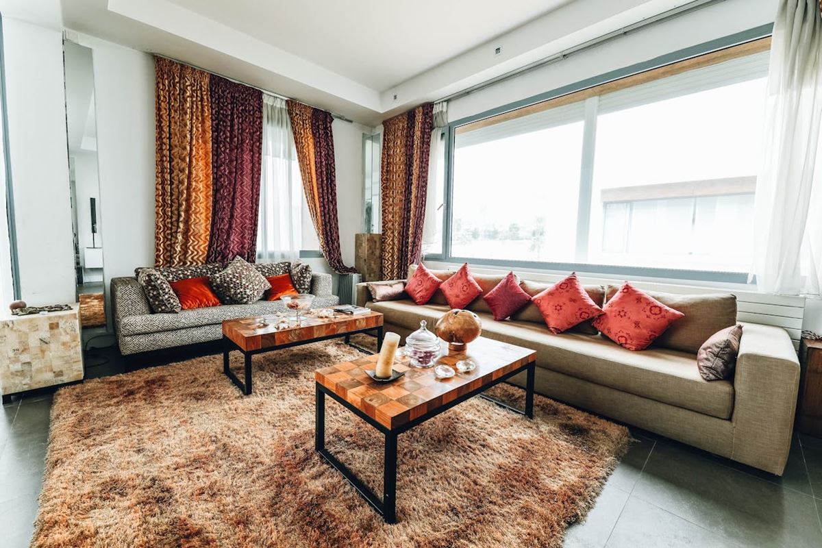 Luxury Rug In Brown