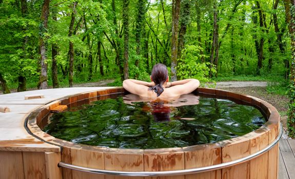 Adorable Home - Interior Design, Modern Furniture, Decorating Ideas, Home Improvement Tips 1 Daily, Weekly, Monthly: Your No-Stress Hot Tub Maintenance Schedule